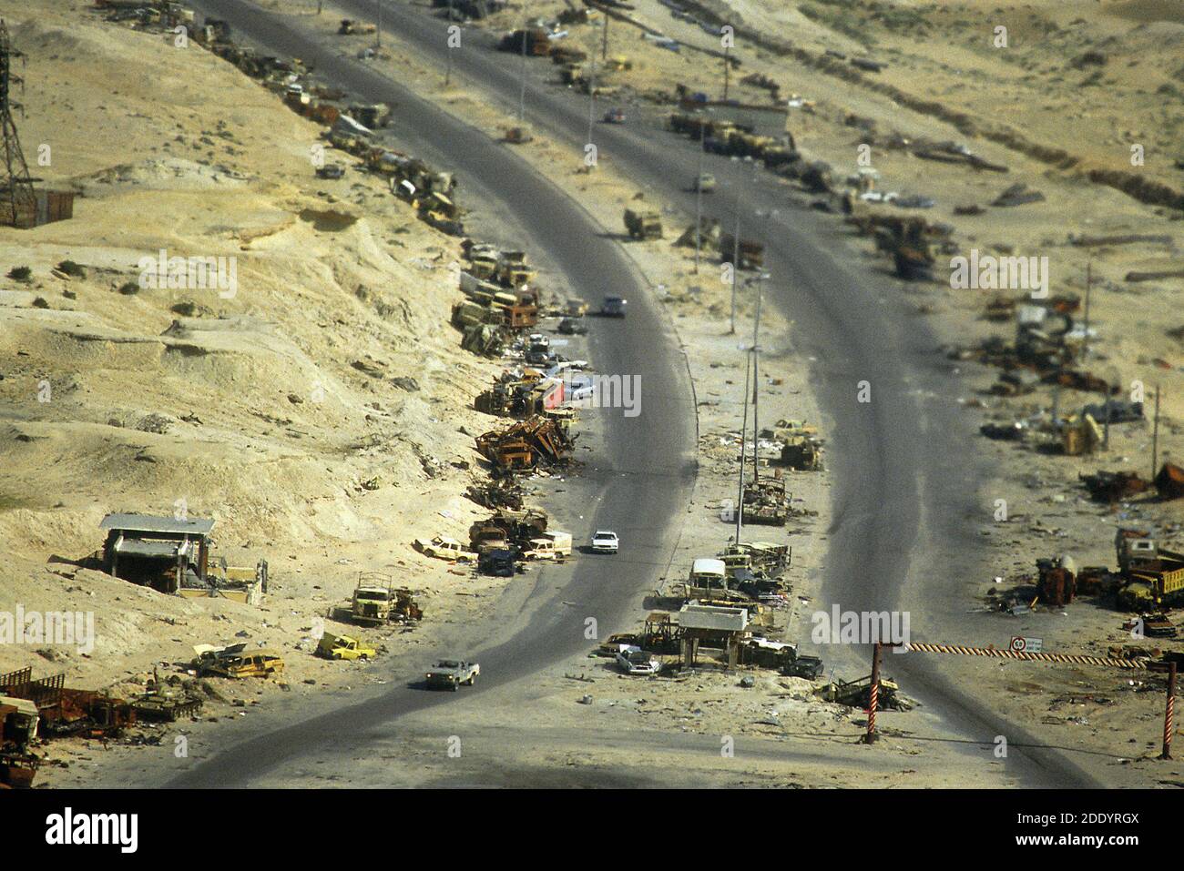 The aftermath of the massacre of the Iraqi convoy by the coalition forces, on the road to Basra, during Operation Granby, the Gulf War 1991. Stock Photo
