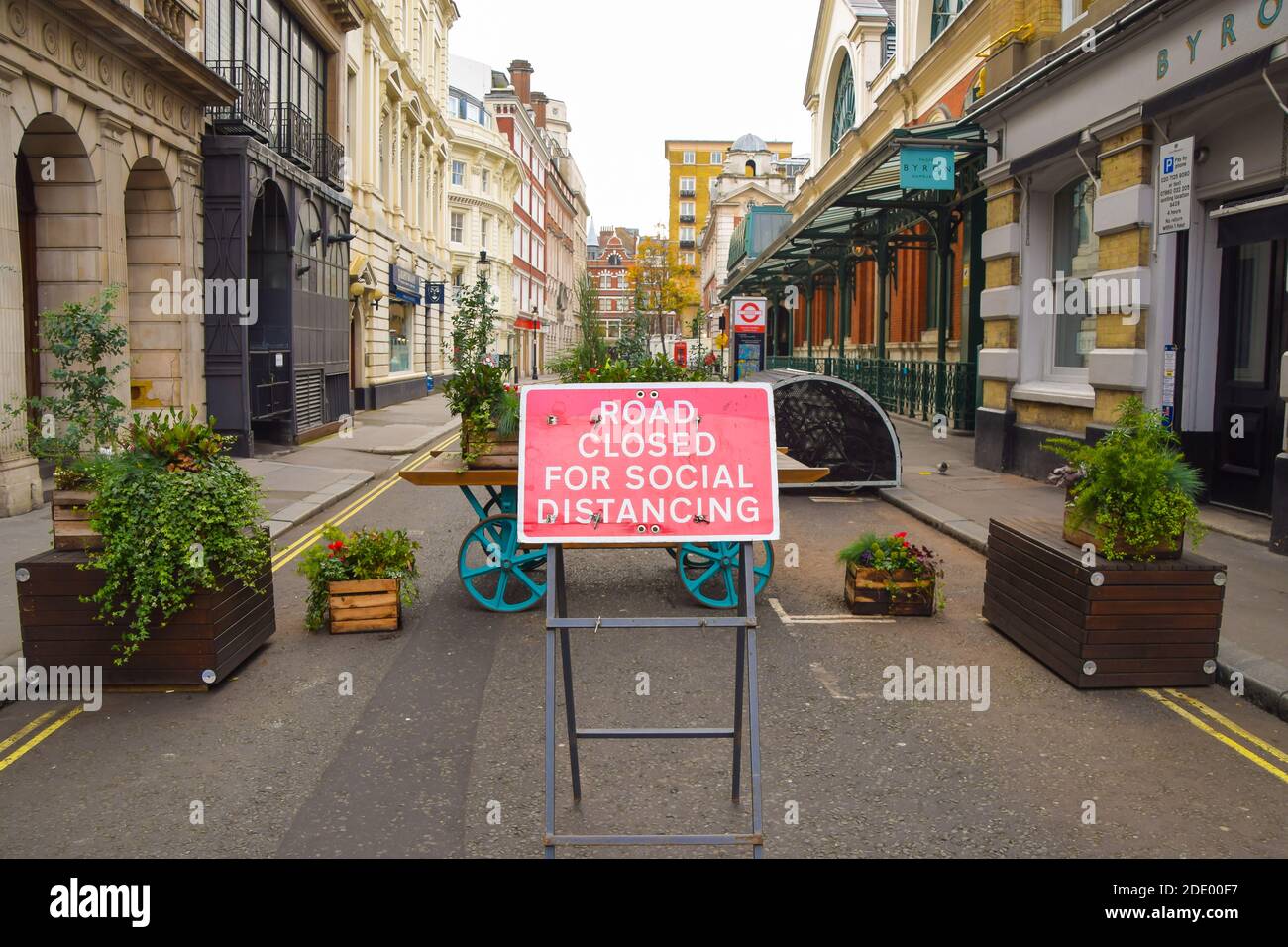 Road Closed For Social Distancing sign in Covent Garden, London. Stock Photo