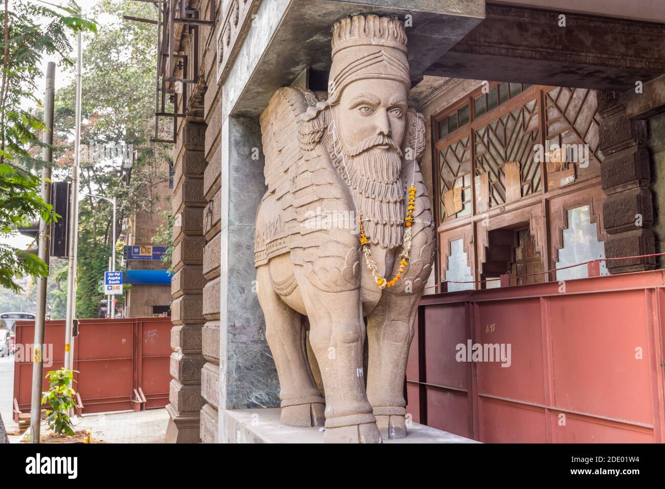 Street view of Statue of Indian god in Mumbai, India Stock Photo Alamy