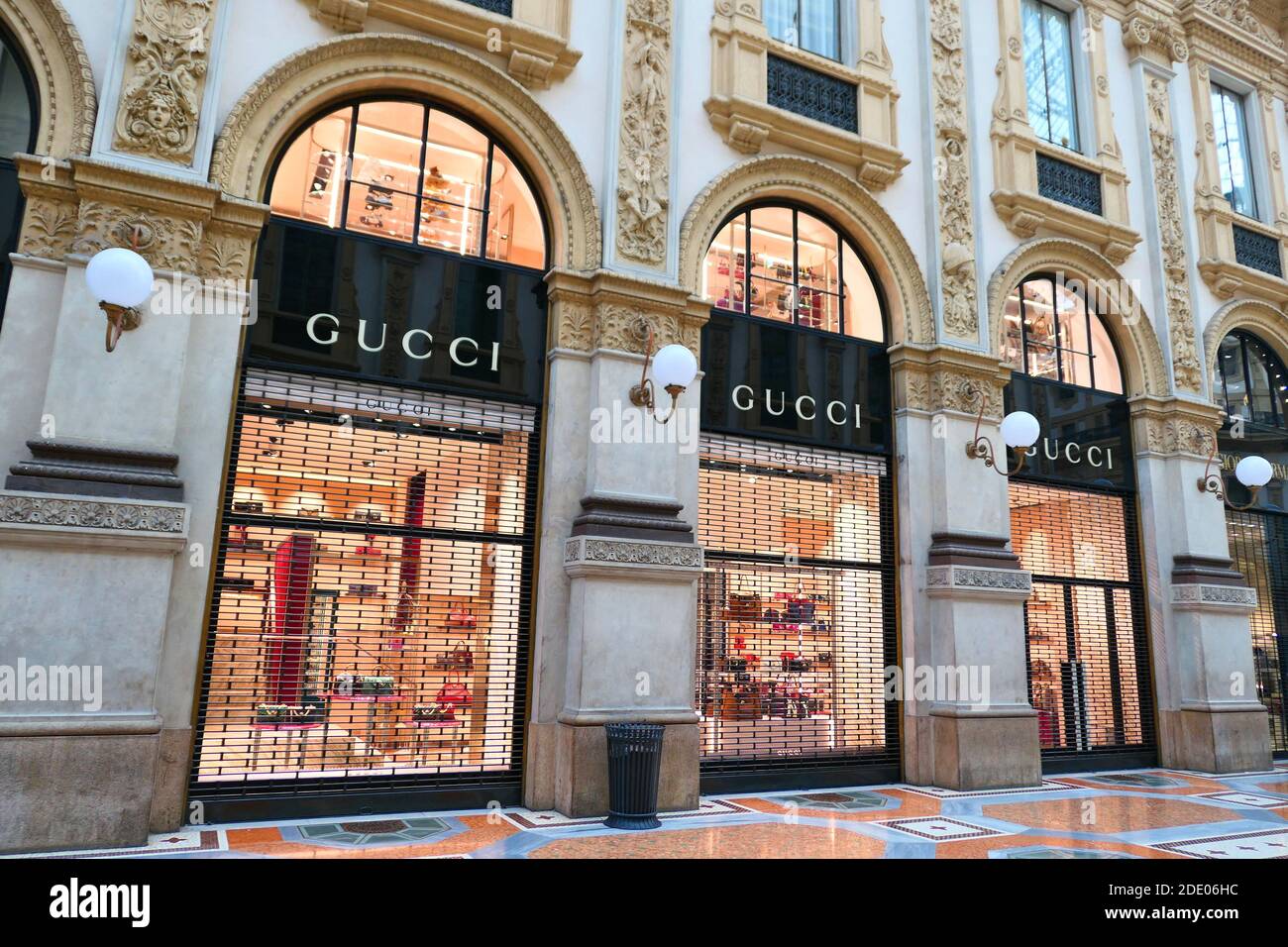 MILAN, ITALY - OCTOBER 21, 2018 : Gucci boutique in Galleria Vittorio  Emanuele II in Milan. Gucci is an Italian luxury fashion and leather  accessories Stock Photo - Alamy