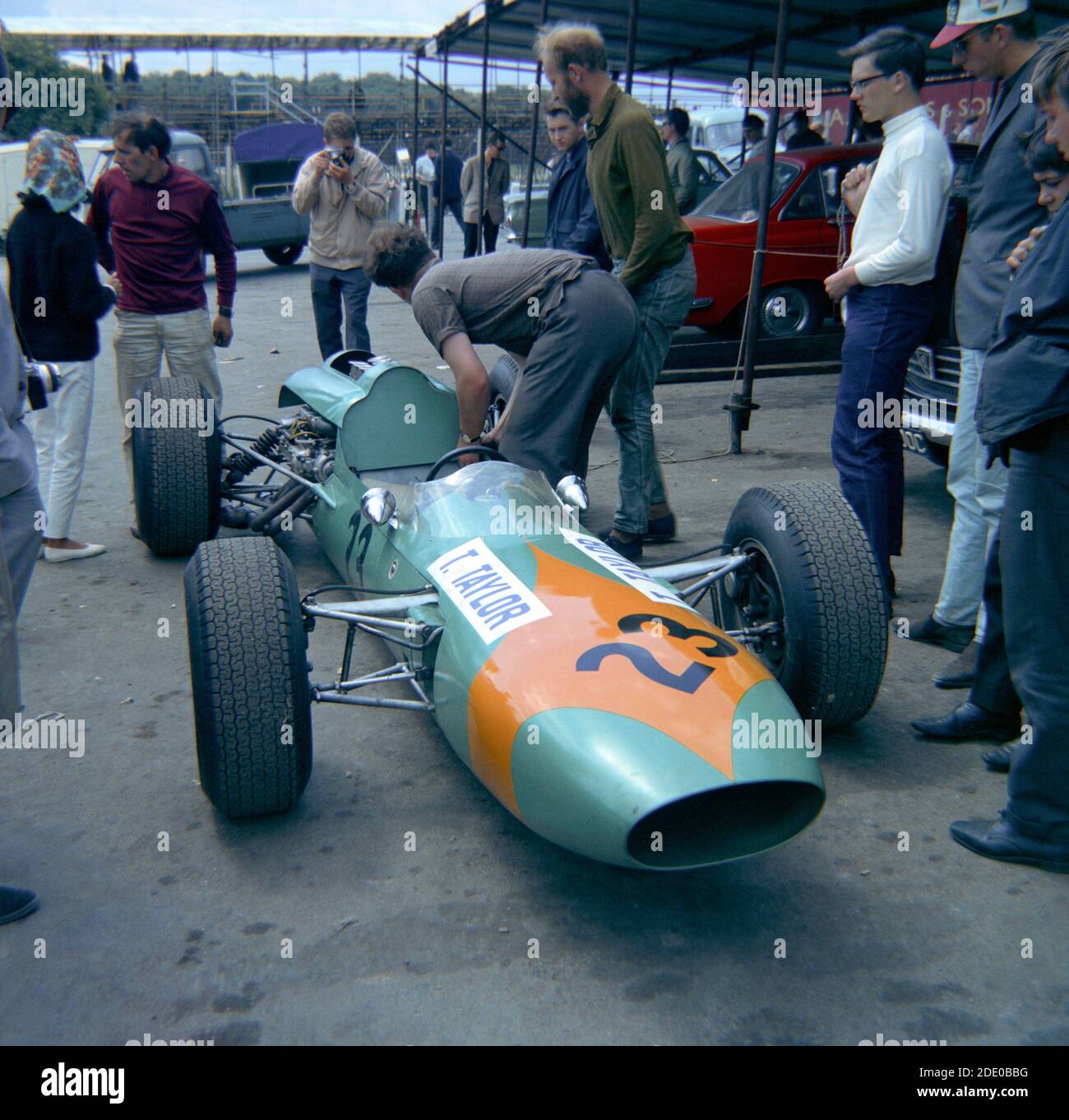 Shannon-Emery Formula 1 car in the paddock at Brands Hatch Practice for the 1966 British Grand Prix, 15th July. Driver Trevor Taylor retired on lap 1 Stock Photo