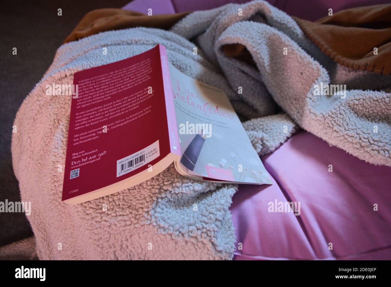 Hygge interior hi-res stock photography and images - Alamy