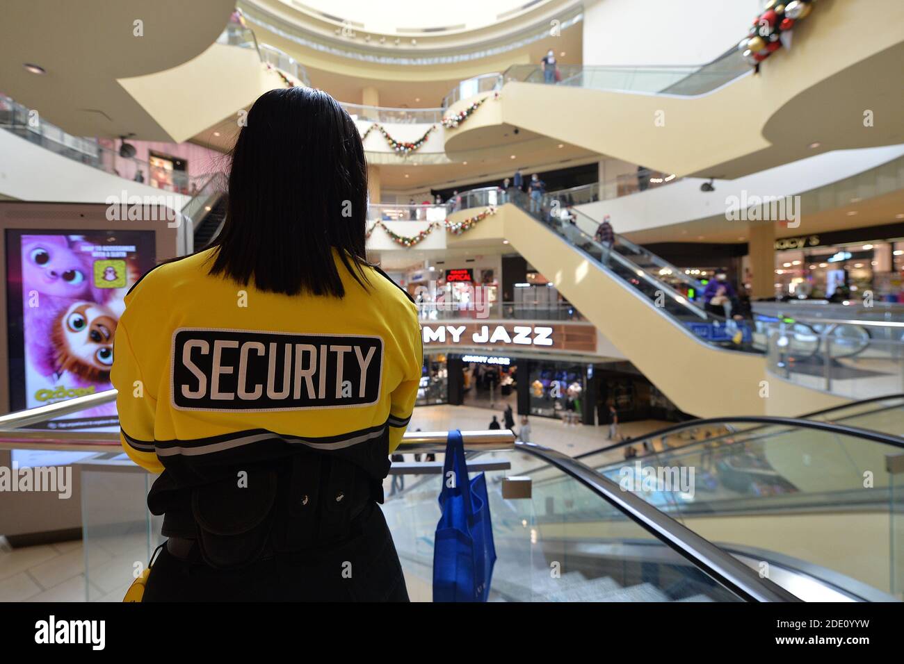 Security Guard Shopping Mall High Resolution Stock Photography and