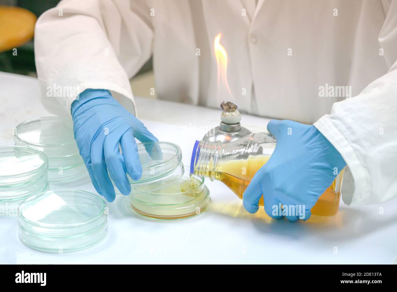 Pour plate plating method Stock Photo Alamy