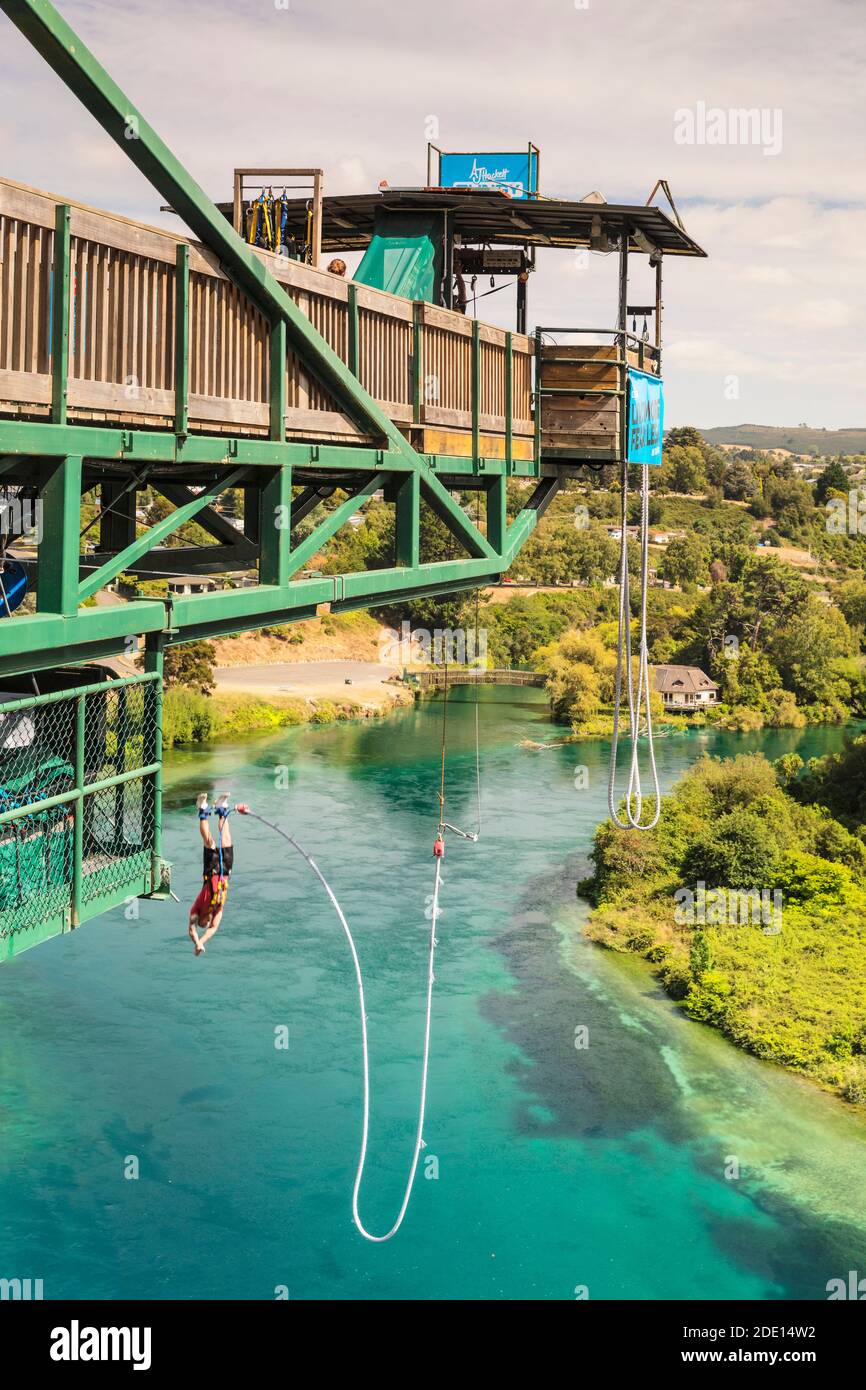 Bungee jumping new zealand hires stock photography and images Alamy