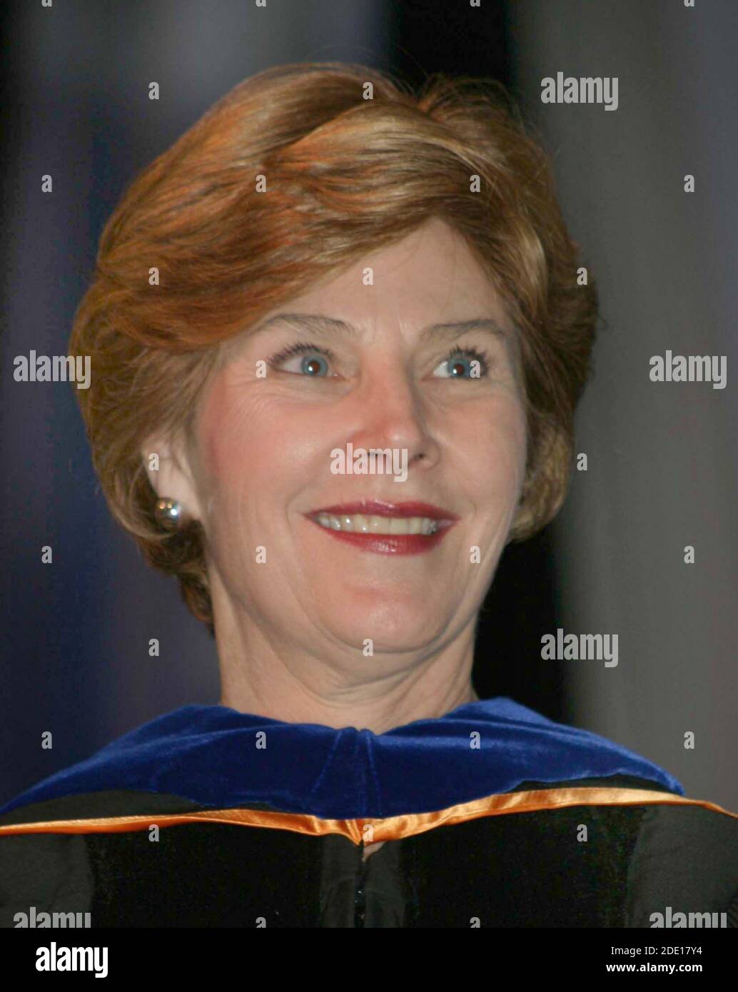 Miami, FL 5-1-2004 Laura Bush delivers the commencement address at Miami Dade Community College