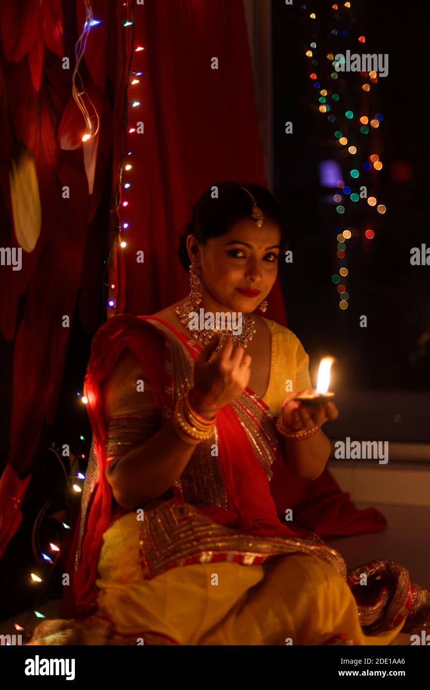 Diwali 2022: Clean the air around you with mustard oil diyas – know the  benefits of lighting lamps on the festival of light | Health News, Times Now