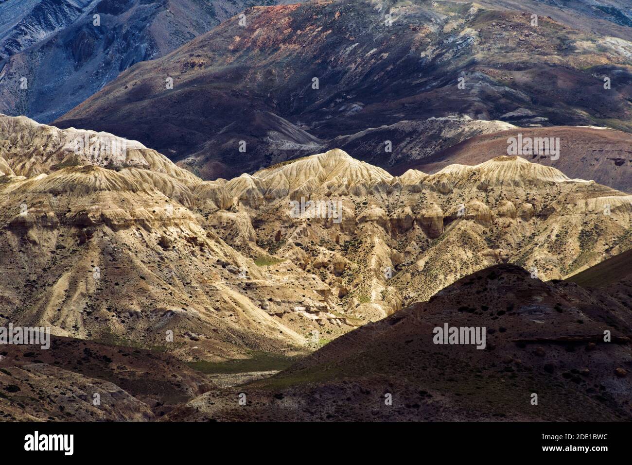 Rock texture in the Himalayas, Shigatse Prefecture, Tibet, China Stock Photo