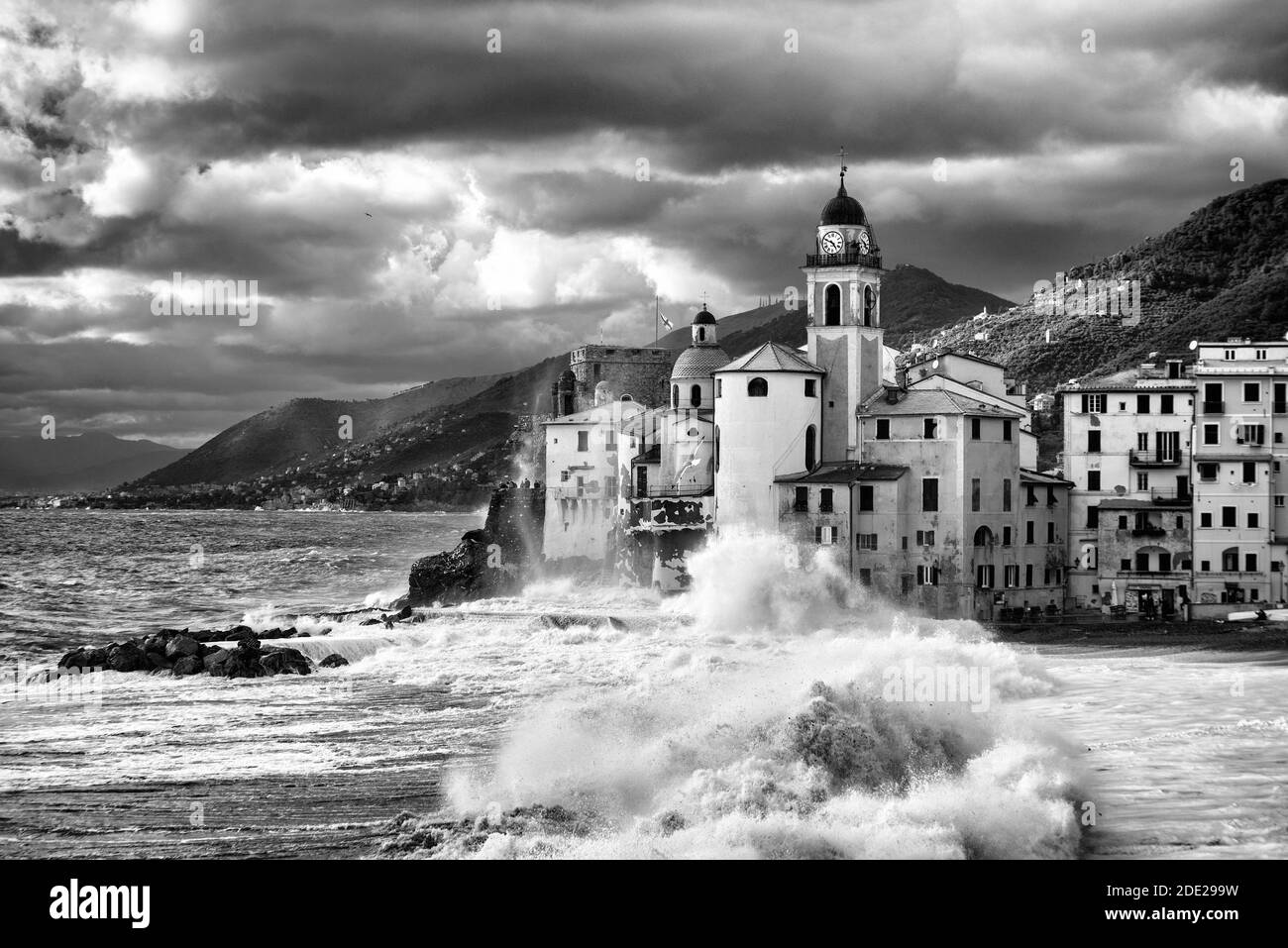 Camogli Storm Hi res Stock Photography And Images Alamy Camogli Storm Hi res Stock Photography And Images Alamy
