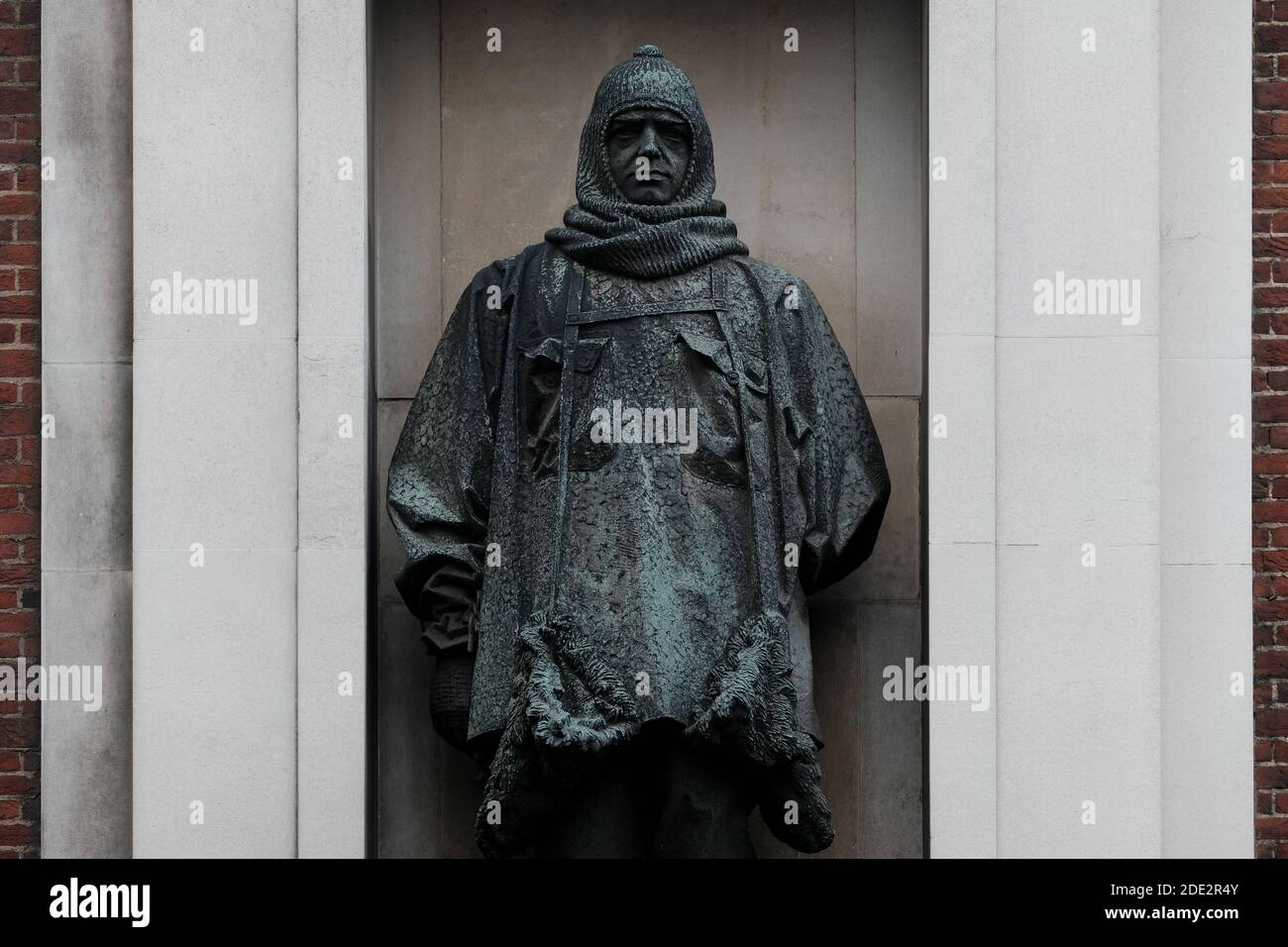 Royal geographical society shackleton hi-res stock photography and ...