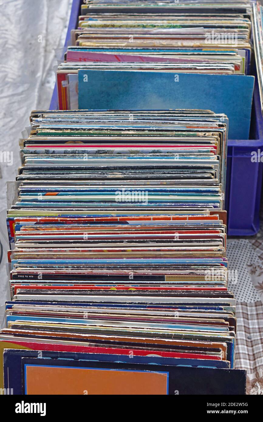 Squeak Ejeren miste dig selv Second hand vinyl records hi-res stock photography and images - Alamy