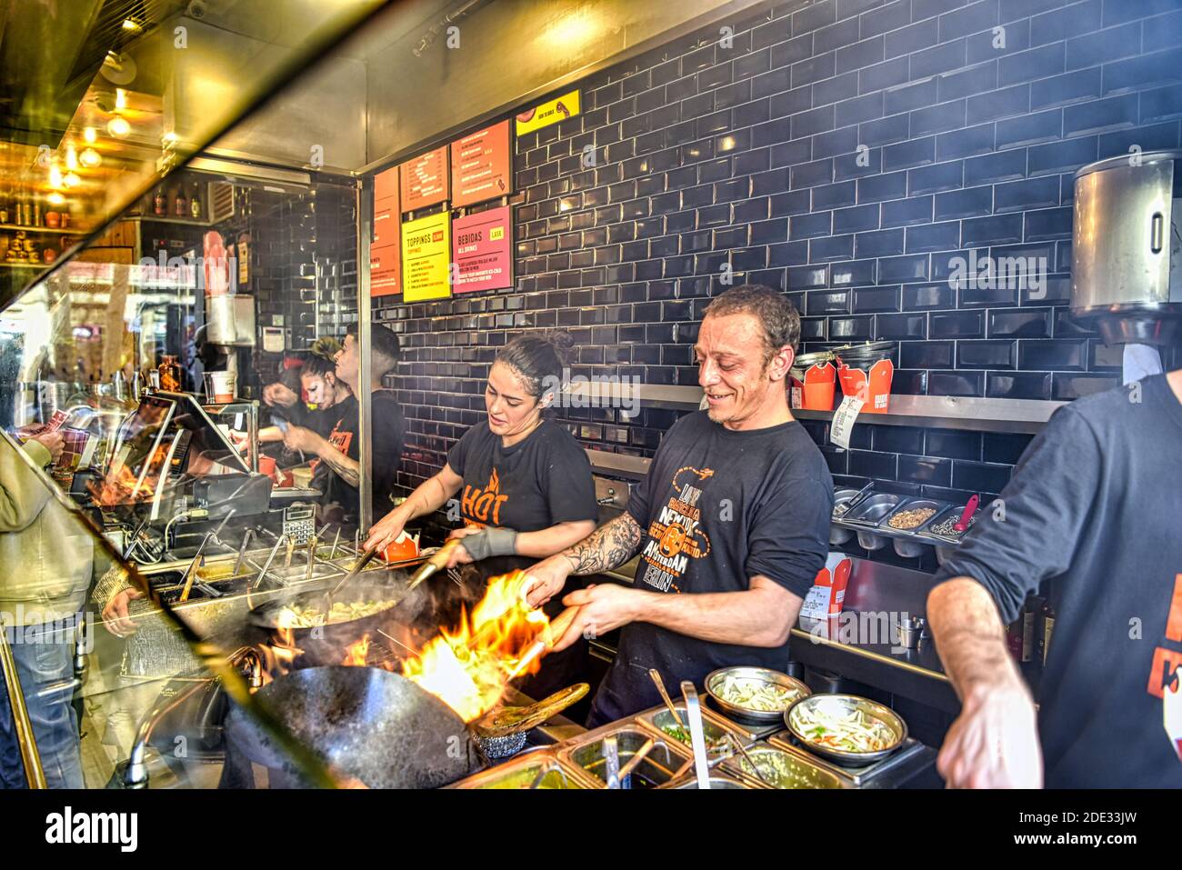Wok to walk hi-res stock photography and images - Alamy