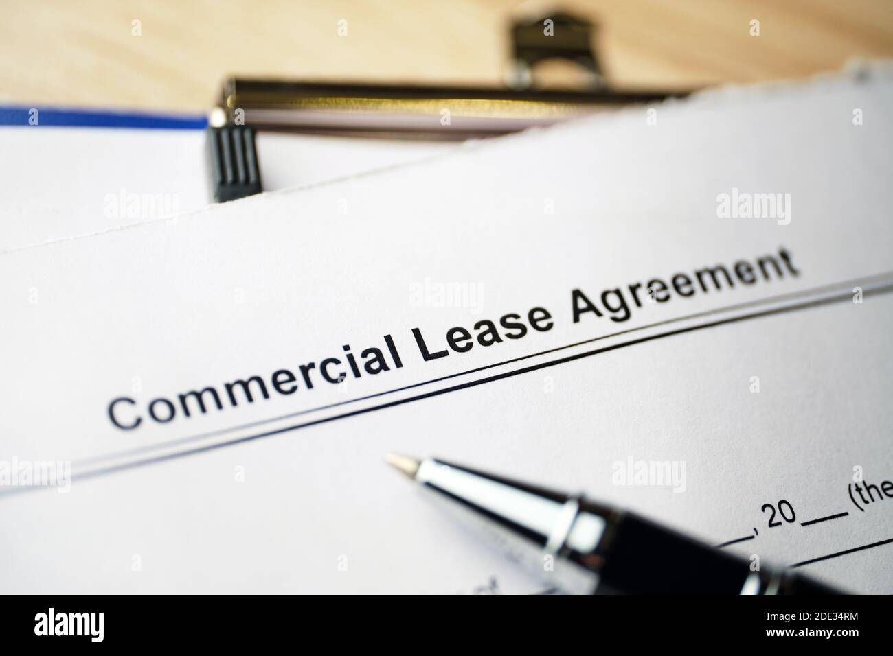 Commercial lease hi-res stock photography and images - Alamy