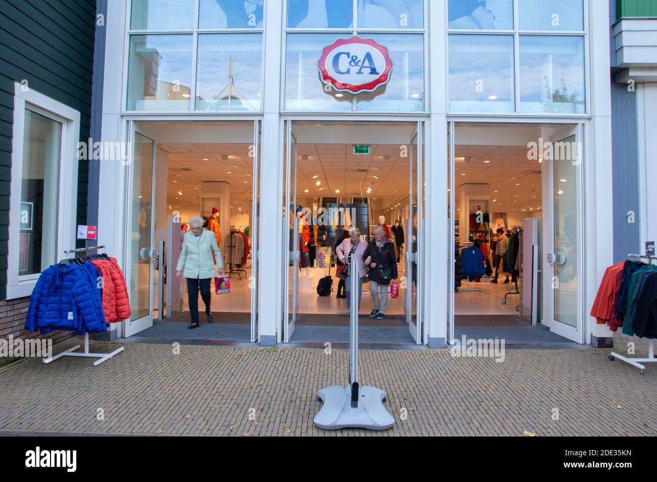instant Contractie Concessie C&A Store At Amsterdam The Netherlands 23-10-2019 Stock Photo - Alamy