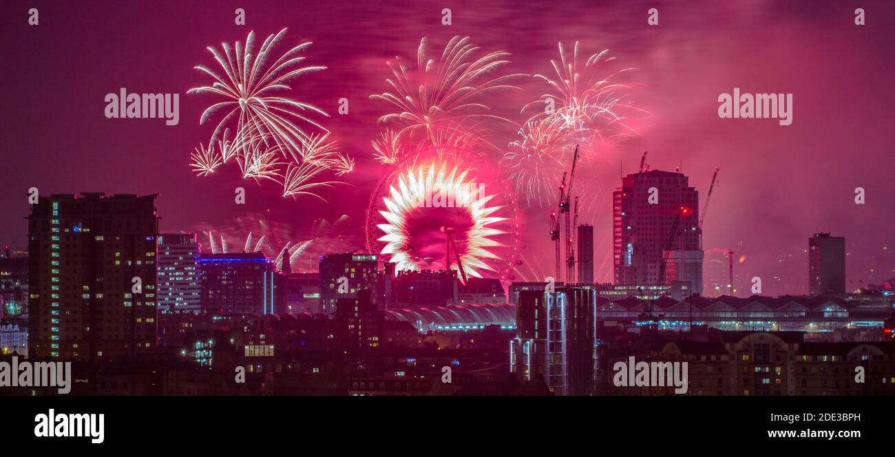 London New Year fireworks Stock Photo Alamy