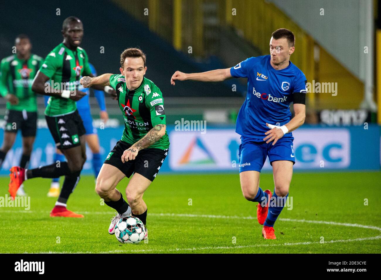 Cercle's Dino Hotic and Genk's Bryan Heynen fight for the ball during a postponed soccer match between Cercle Brugge KSV and KRC Genk, Saturday 28 Nov Stock Photo