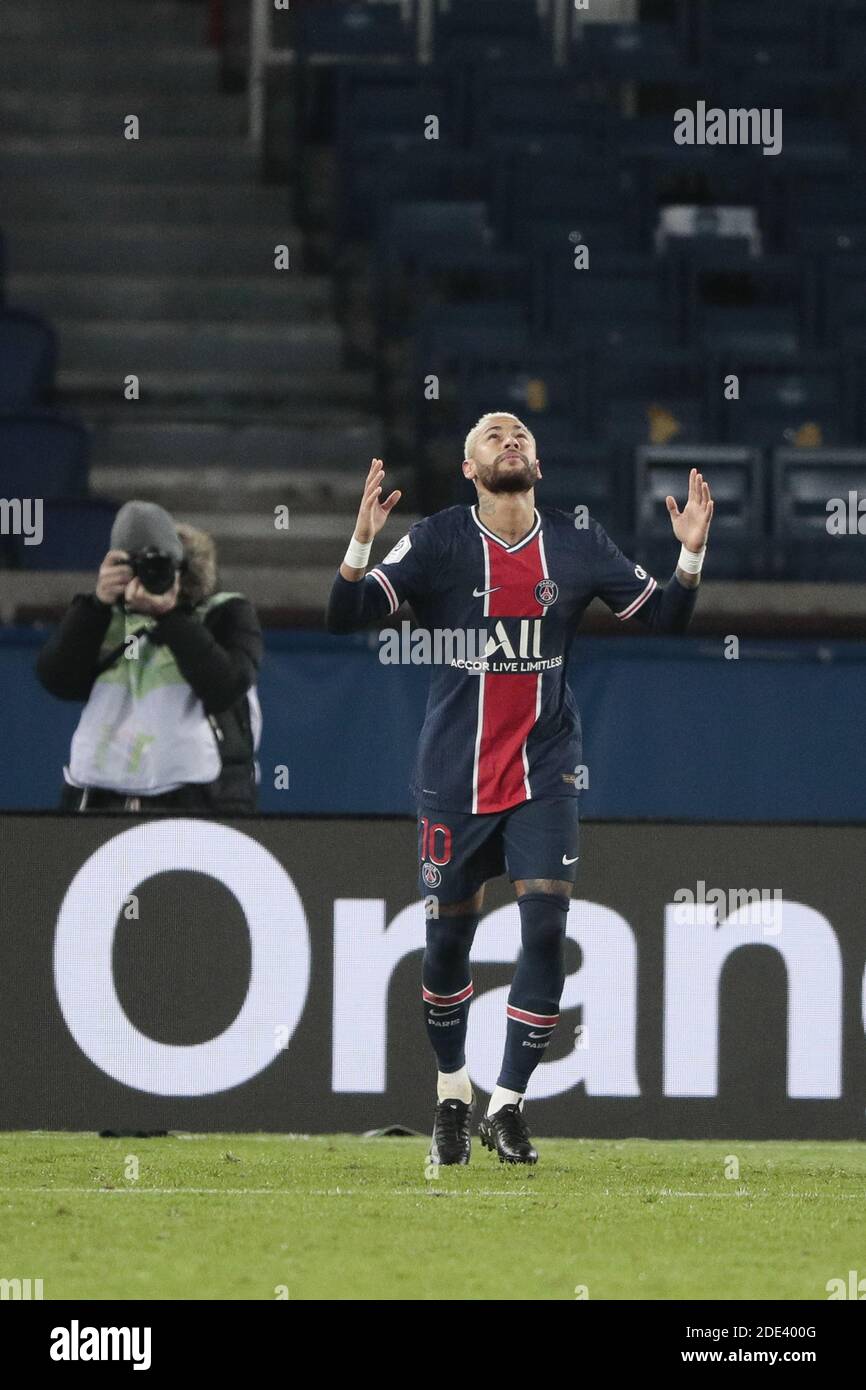 Neymar da Silva Santos Junior - Neymar Jr (PSG) scored the penalty, celebration during the French championship Ligue 1 football match between Paris Saint-Germain and Girondins de Bordeaux on November 28, 2020 at Parc des Princes stadium in Paris, France - Photo Stephane Allaman / DPPI / LM Stock Photo