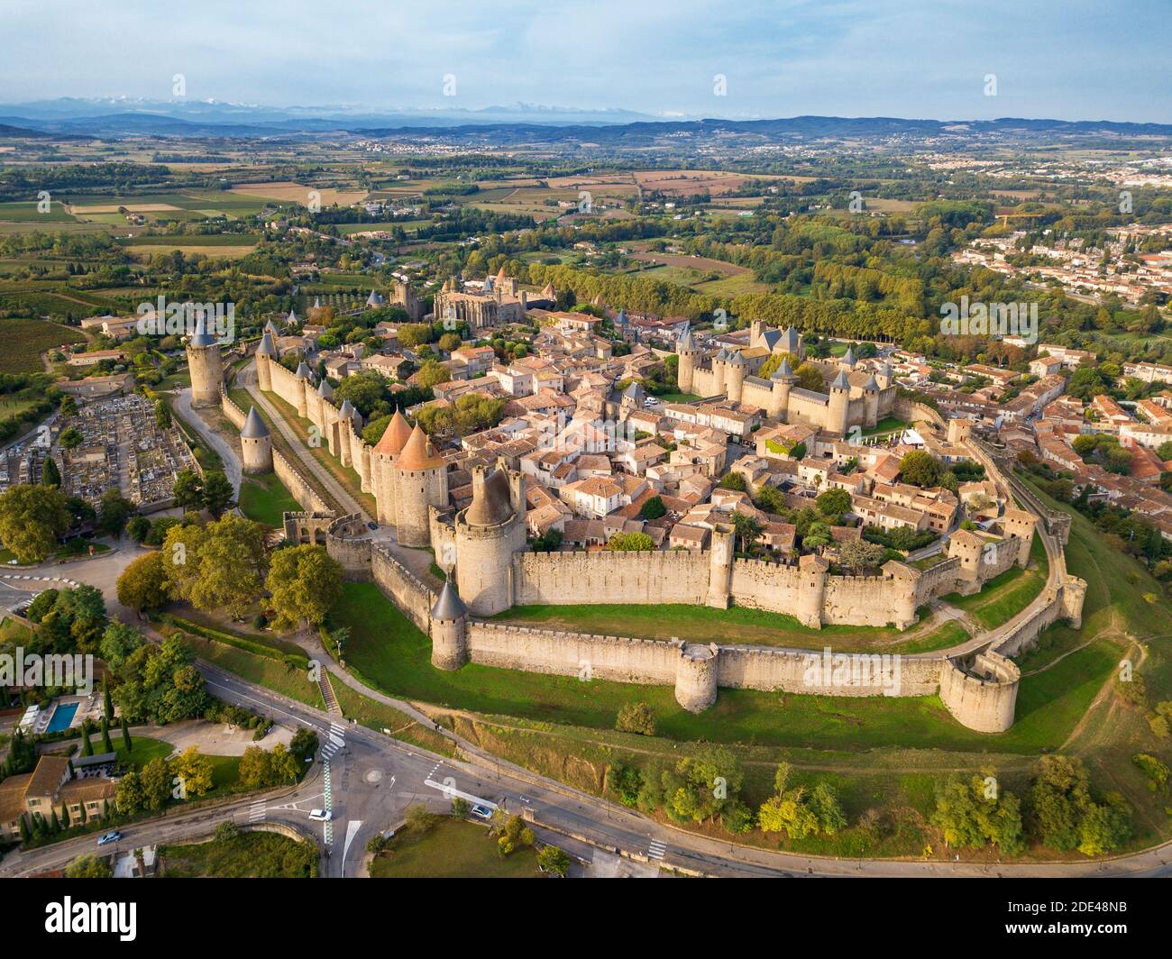 Carcasonne aerial hi-res stock photography and images - Alamy