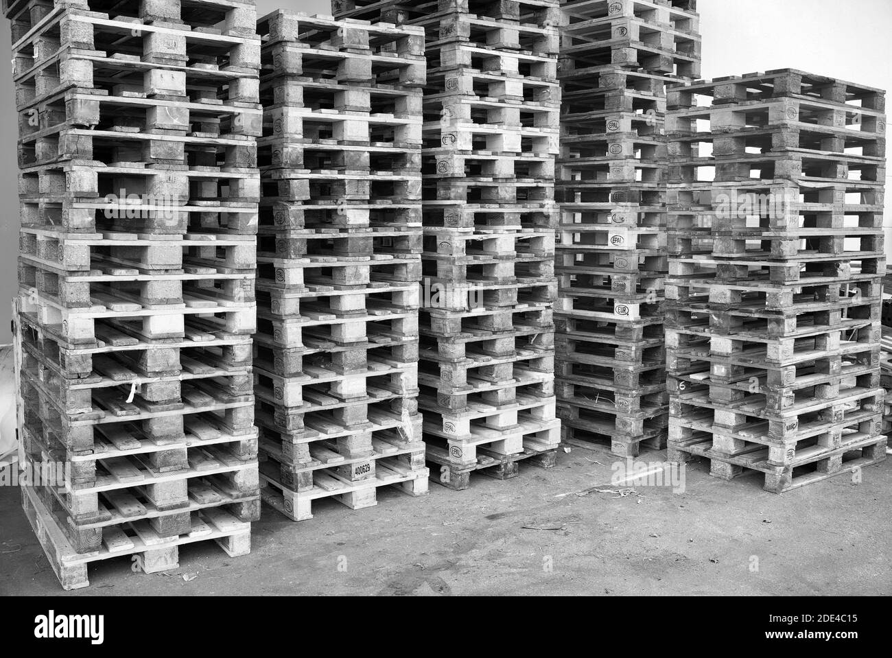 Stacked wooden pallets Black and White Stock Photos & Images Alamy