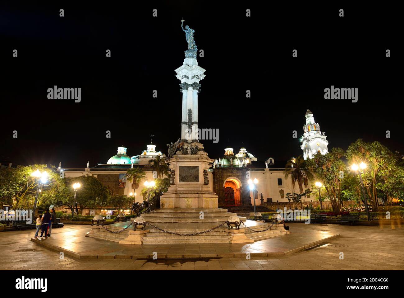 Independence Monument, Monumento a la Independencia in the Plaza Grande, Quito, Pichincha Province, Ecuador Stock Photo