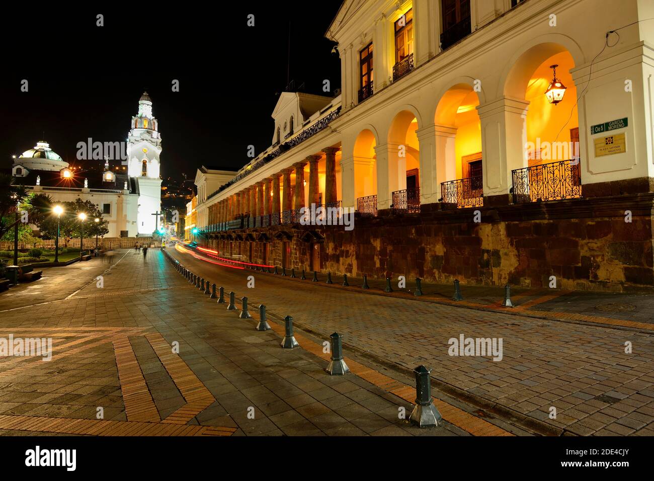Plaza Grande with government seat Palacio de Carondelet and cathedral, Catedral Metropolitana at night, Quito, Pichincha Province, Ecuador Stock Photo