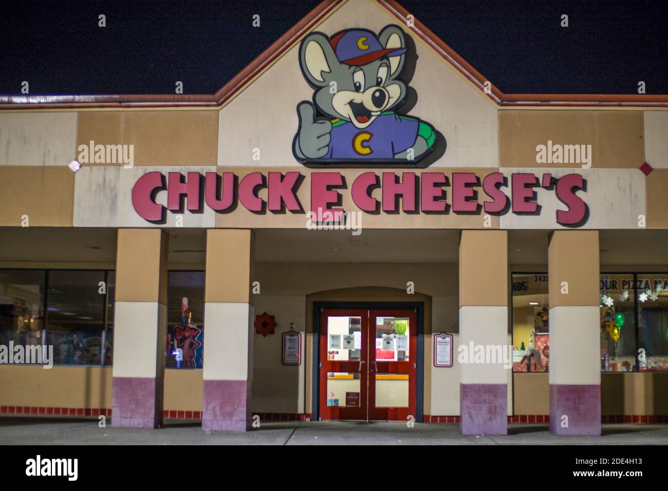 Chuck e cheese's hires stock photography and images Alamy