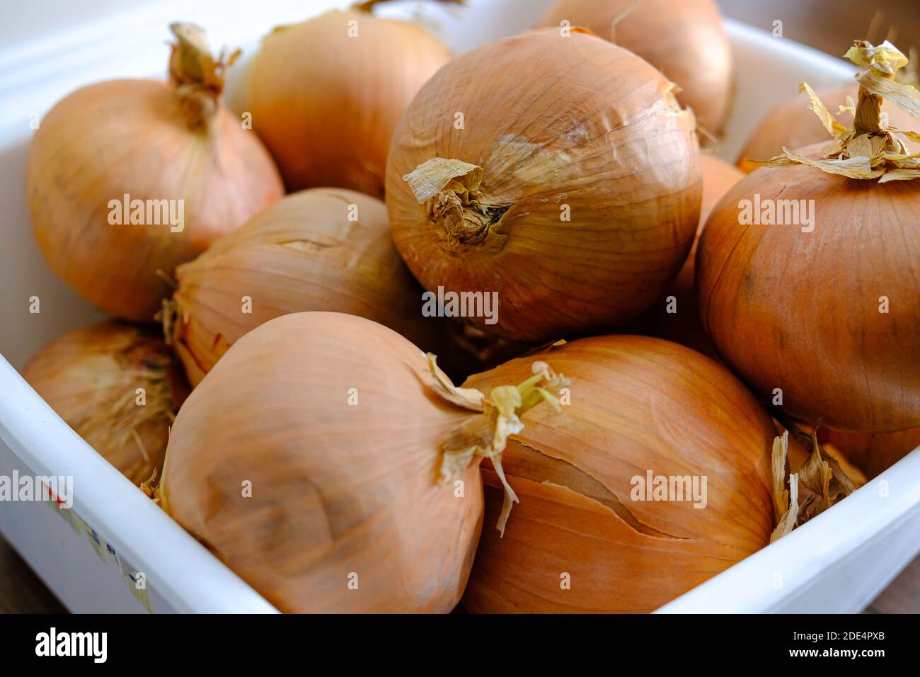 Bag white onions hi-res stock photography and images - Alamy