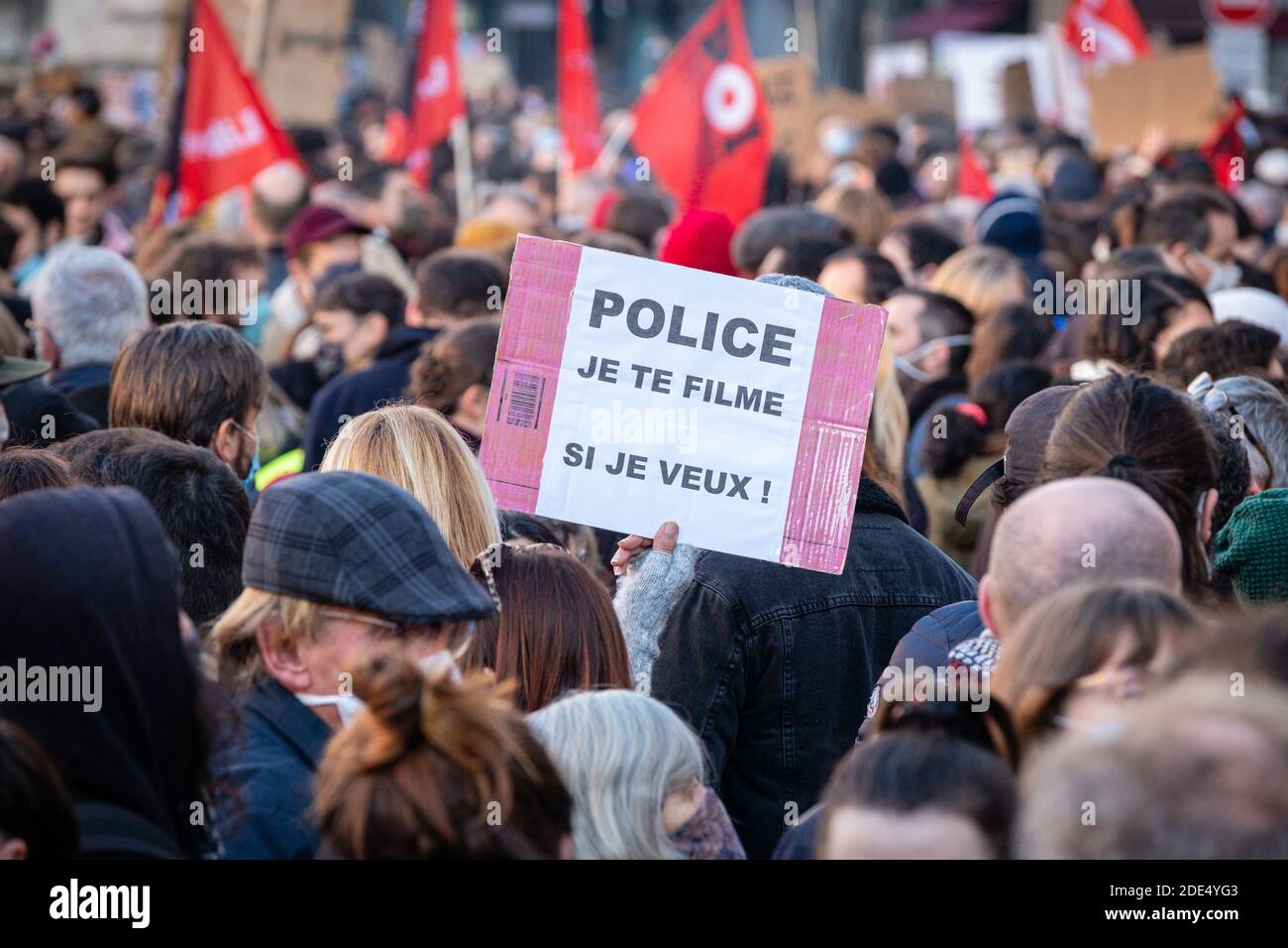 Lyon (France), 28 November 2020. More than 7,500 demonstrators gathered on the Place des Terreaux for the start of the March of Liberties. Stock Photo