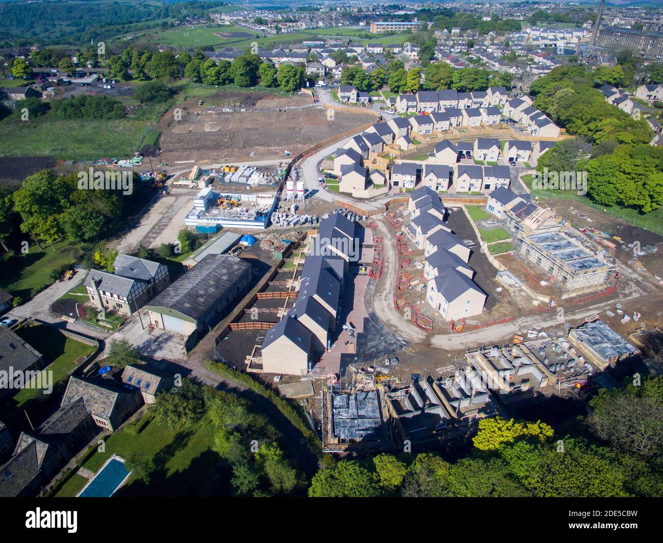 Building Homes Queensbury West Yorkshire Stock Photo Alamy