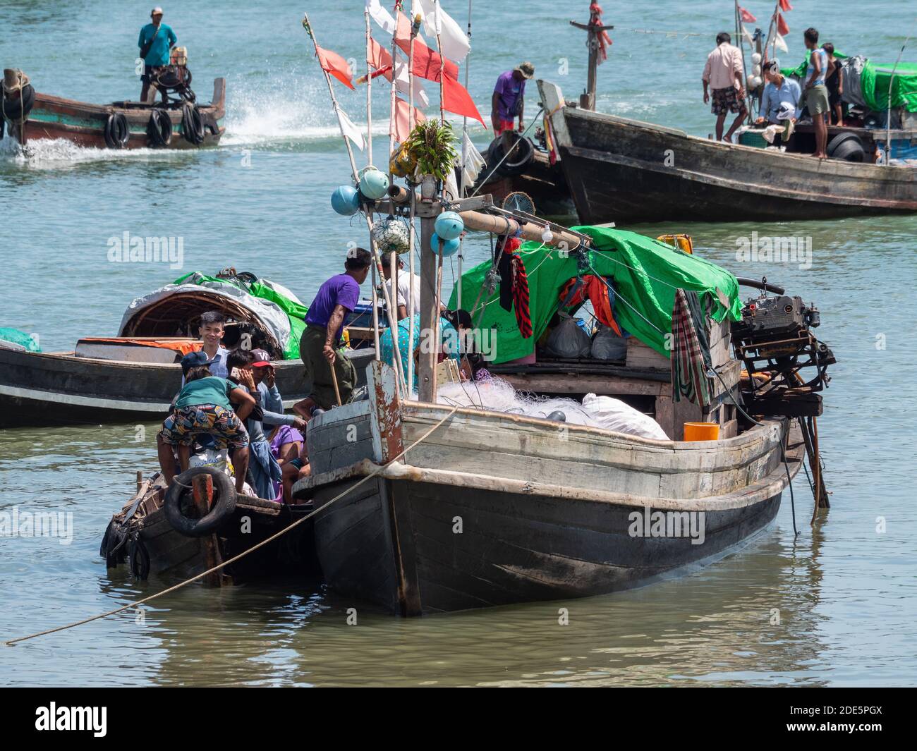 Boat supplies hi-res stock photography and images - Alamy