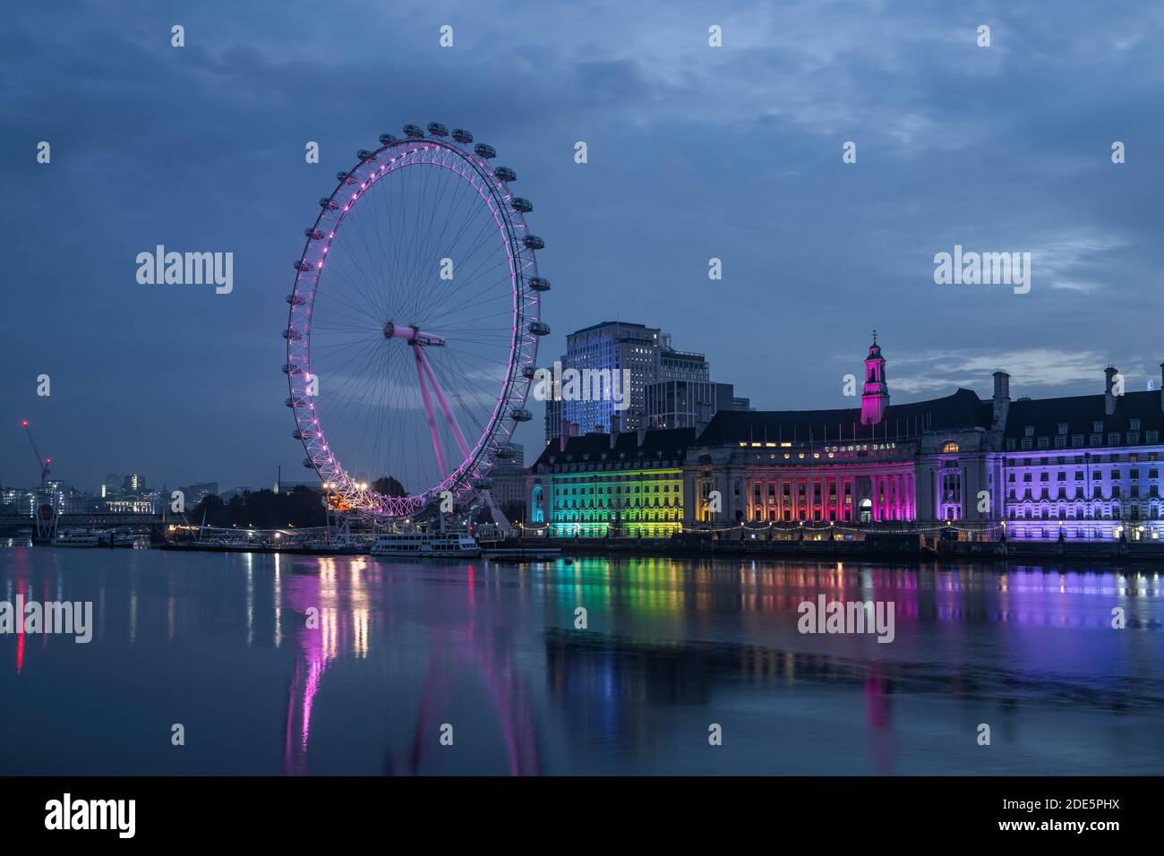 The London Eye (Millennium Wheel), stationary and not moving at night due to being closed, while tourist attractions were shut during Coronavirus Covid-19 lockdown in England, UK, Europe Stock Photo