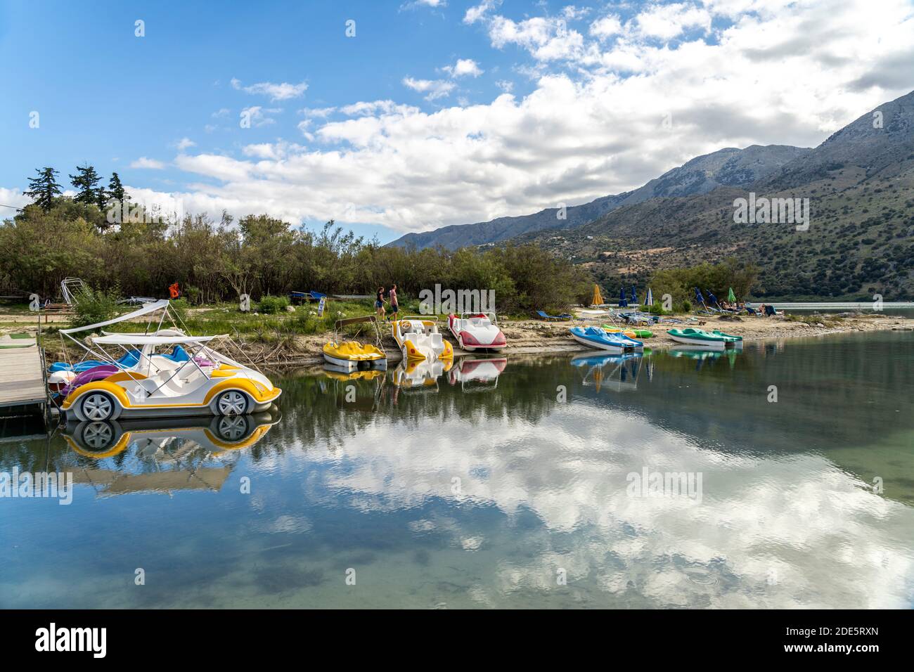 Tretboot Hi res Stock Photography And Images Alamy tretboot-hi-res-stock-photography-and-images-alamy