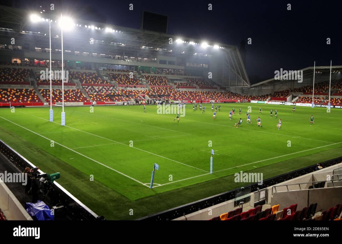 London Irish take on Leicester Tigers in their first home game at their new Brentford Community Stadium, London in the Gallagher Premiership. Stock Photo