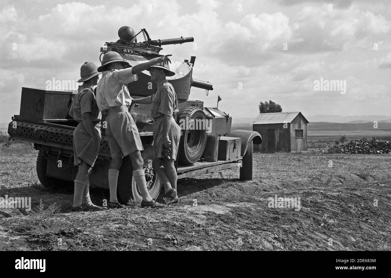 Middle East History - R.A.F. activities. Armoured car officer giving instructions to the crew [Ramleh Aerodrome] Stock Photo