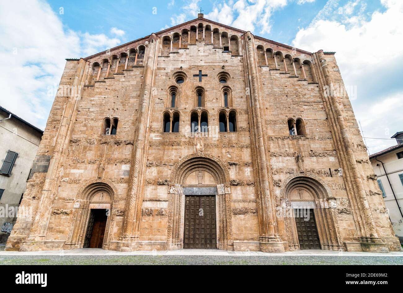 Facade of The Basilica of San Michele Maggiore in Pavia, Lombardy, Italy  Stock Photo - Alamy