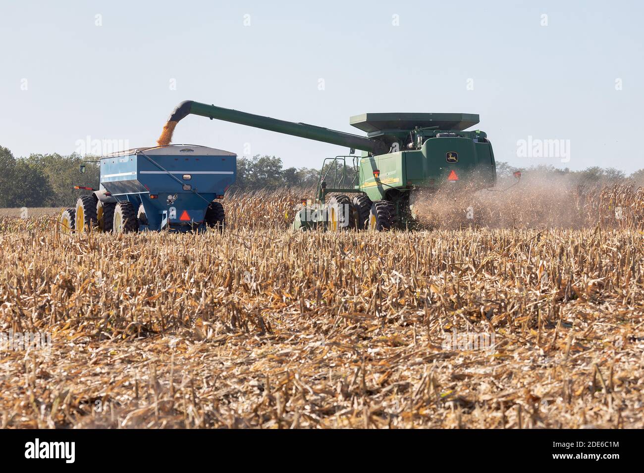 Corn harvesting in New London, Iowa Stock Photo Alamy