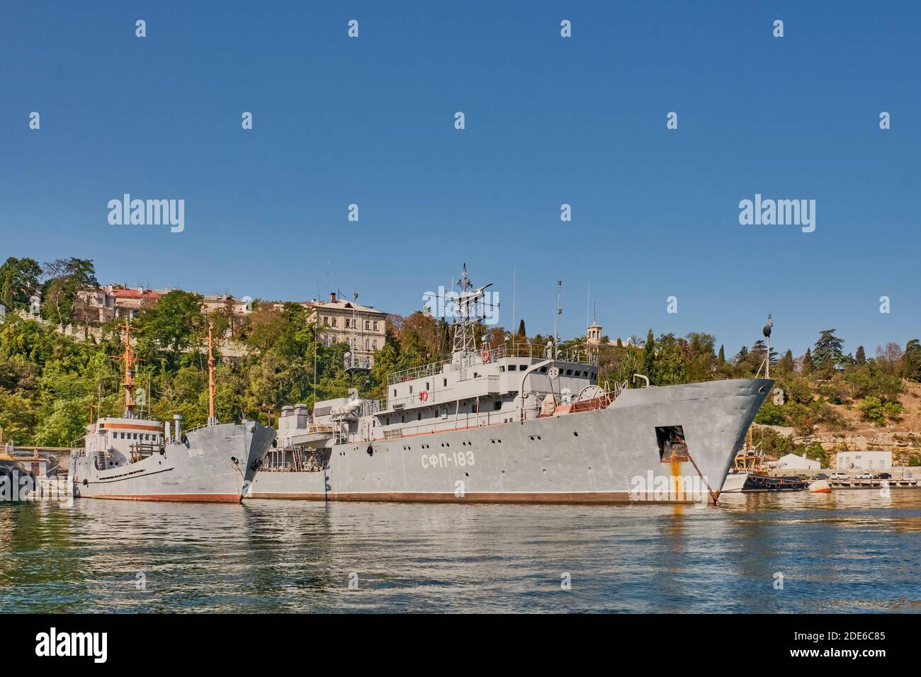 Sevastopol Russia September 26 Naval Torpedo Barge Vtr 94 And Physical Fields Control Vessel Sfp 1 At The Berth Of The South Bay Of Sevast Stock Photo Alamy Sevastopol Russia September 26 Naval Torpedo Barge Vtr 94 And Physical Fields Control Vessel Sfp 1 At The Berth Of The South Bay Of Sevast Stock Photo Alamy
