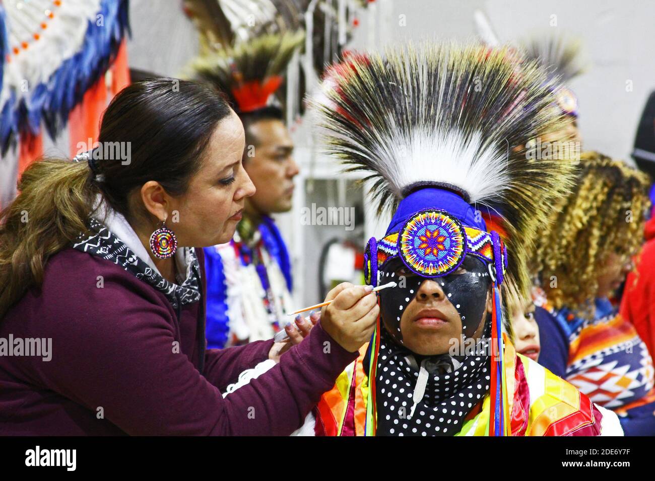 Powwow native american hi-res stock photography and images - Alamy