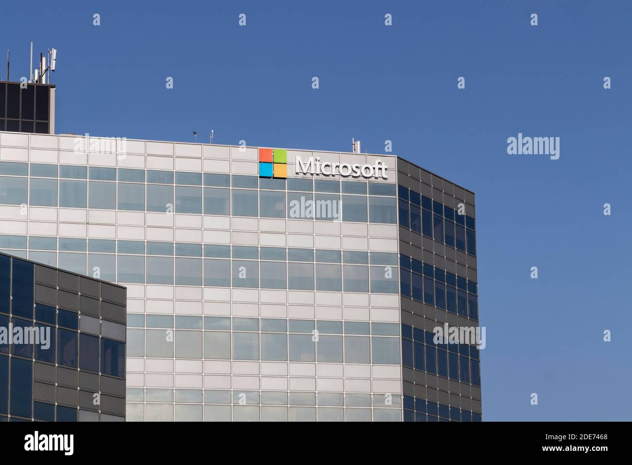 Blue Ash - Circa November 2020: Microsoft Sales office. Microsoft plans for a future beyond the XBOX, Surface and cloud computing. Stock Photo
