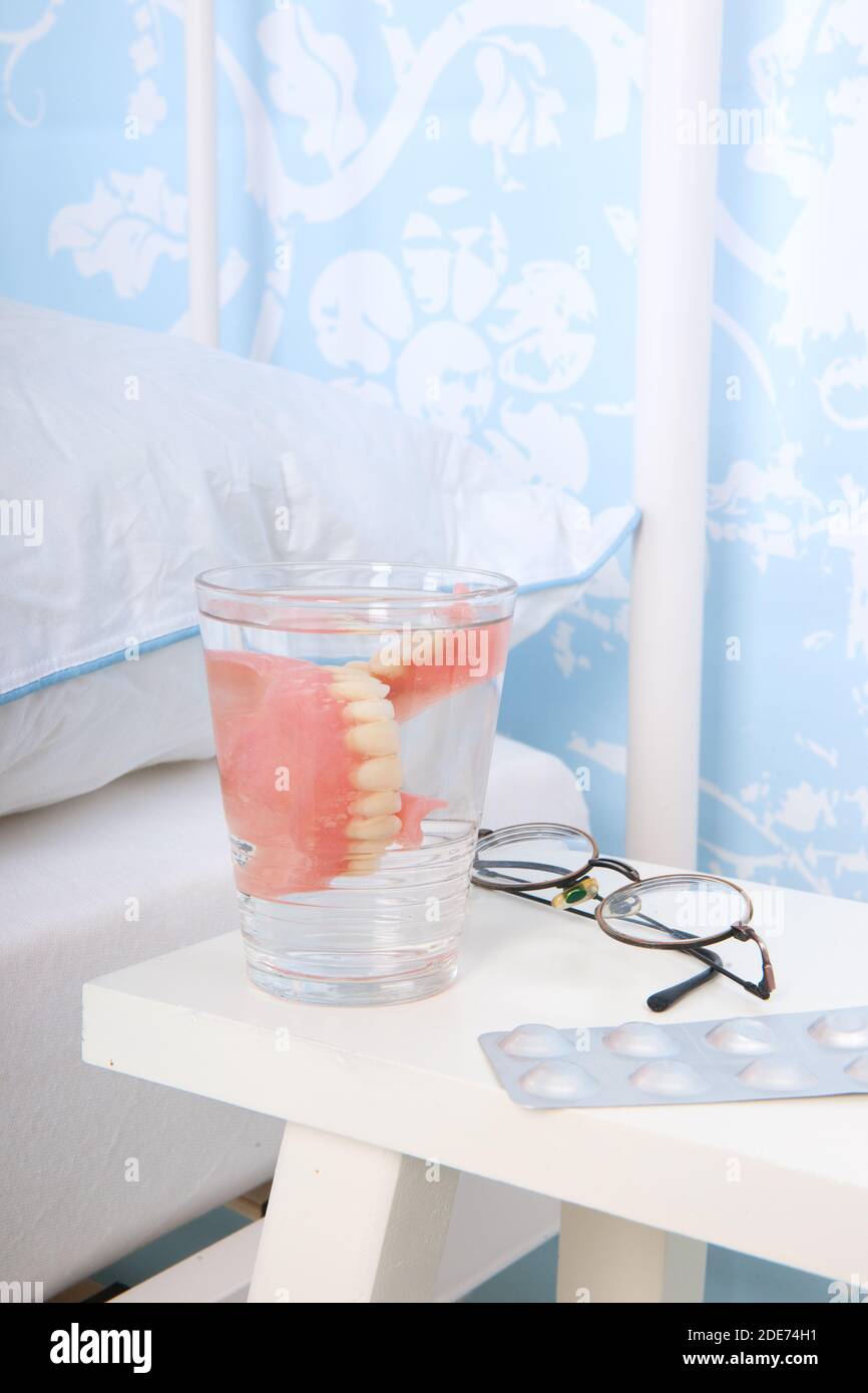 Denture tablets hires stock photography and images Alamy