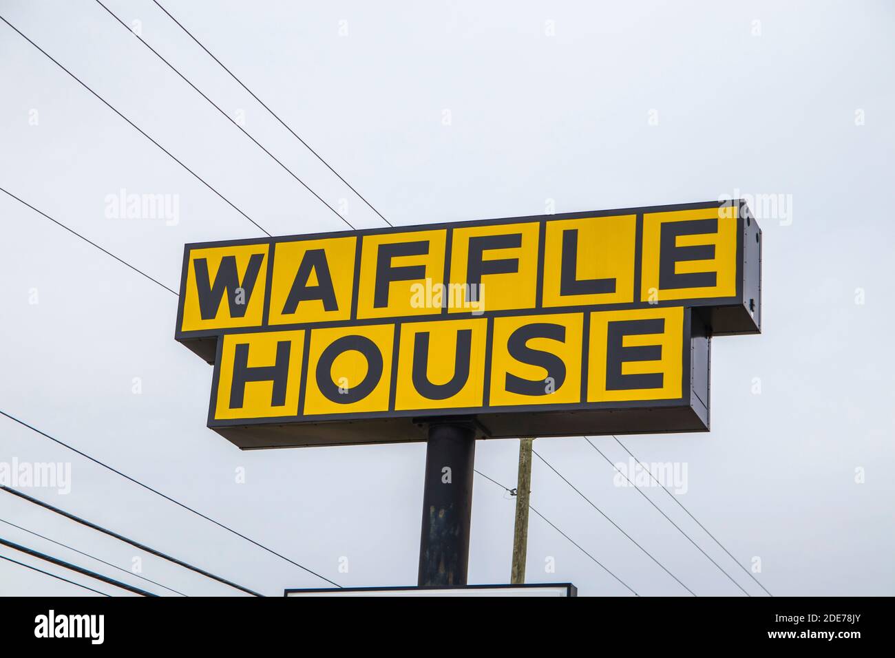 Augusta, Ga USA 11 29 20 Waffle House street sign Stock Photo Alamy