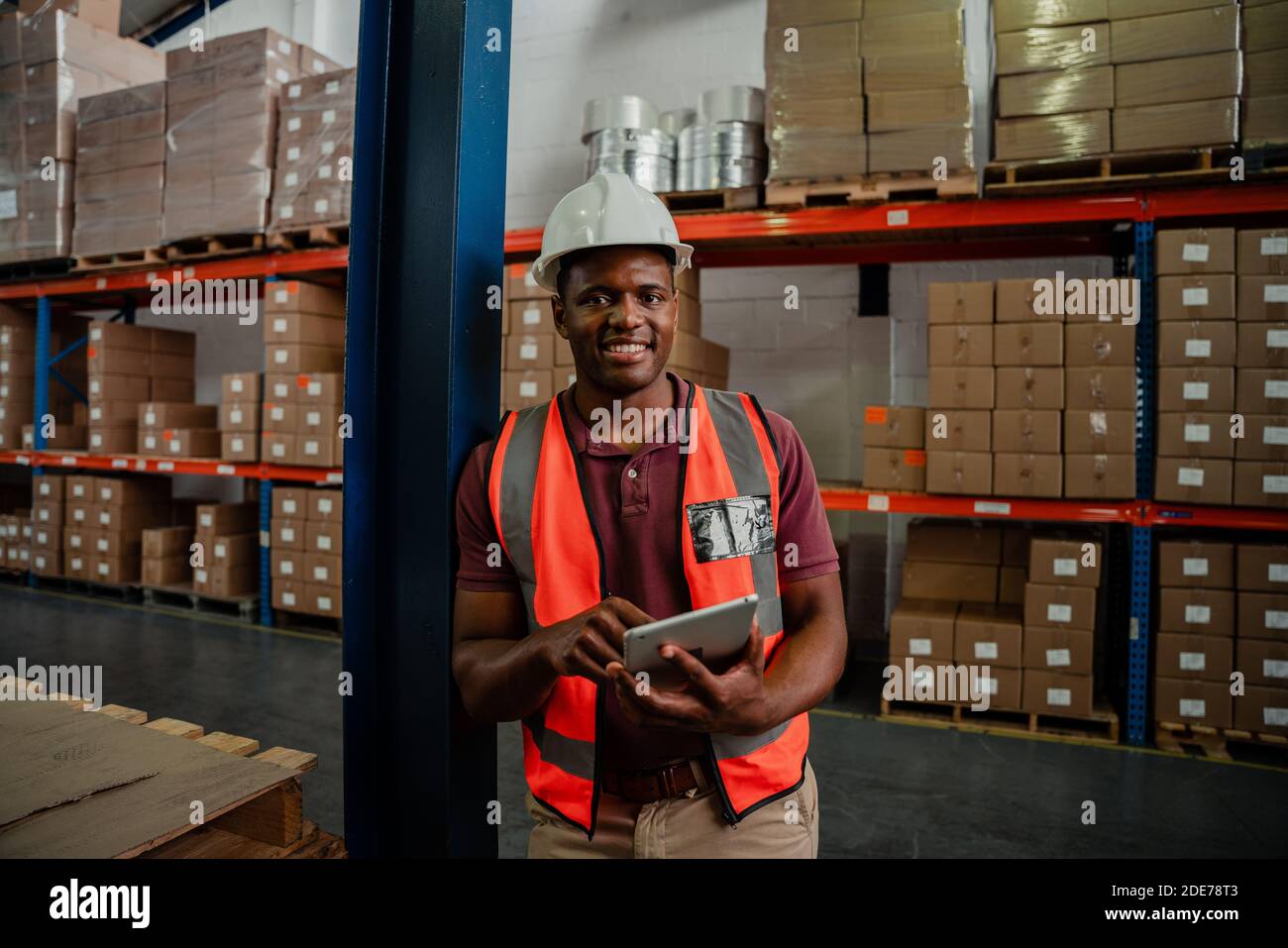 African american factory worker hi-res stock photography and images - Alamy