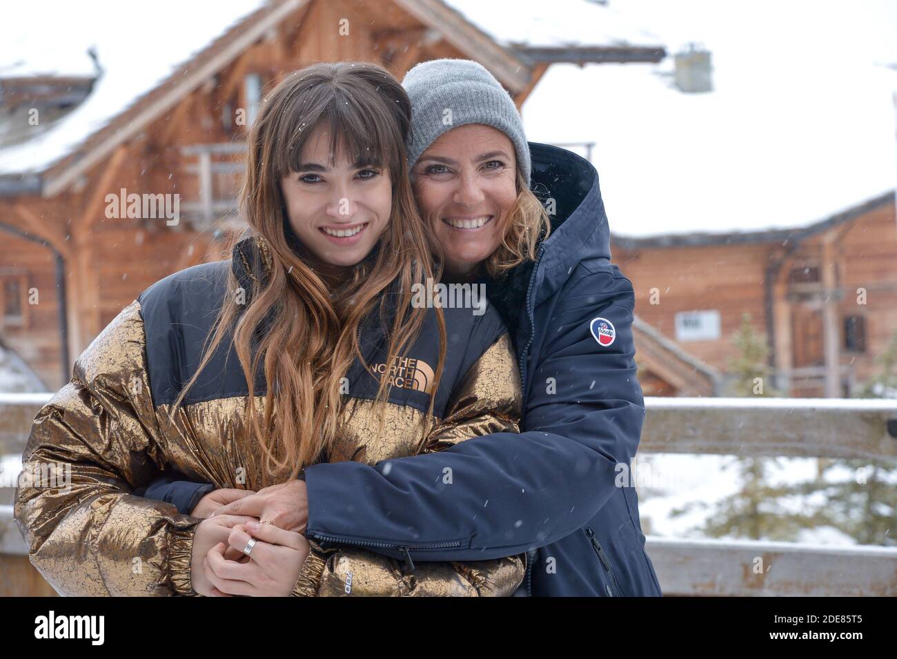 Thais Alessandrin Lisa Azuelos Attending The Photocall Of The Movie Mon Bebe During The 22nd L Alpe D Huez Comedy Film Festival In L Alpe D Huez France On January 17 19 Photo By Julien Reynaud Aps Medias Abacapress Com