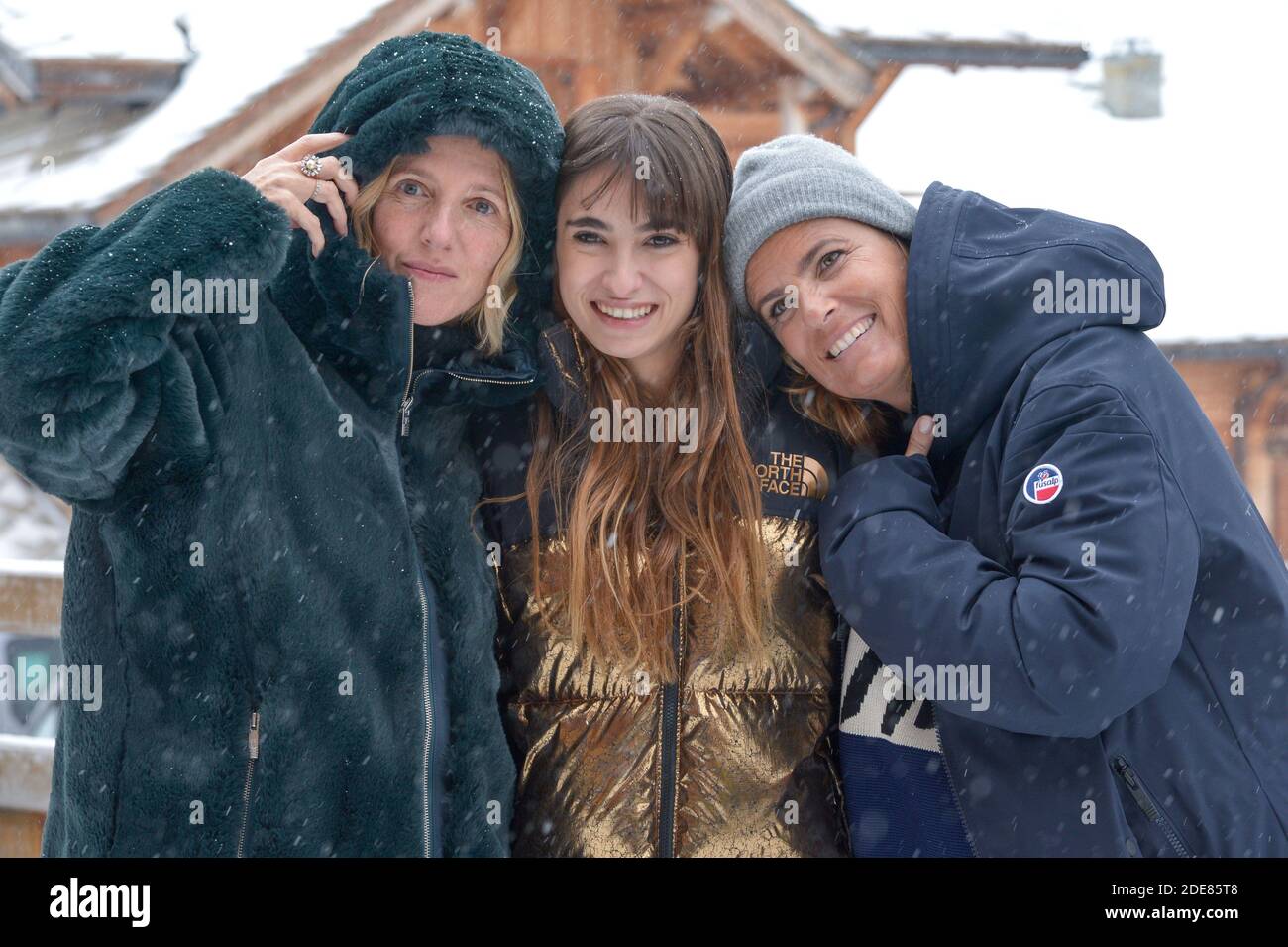 Sandrine Kiberlain Thais Alessandrin Lisa Azuelos Attending The Photocall Of The Movie Mon Bebe During The 22nd L Alpe D Huez Comedy Film Festival In L Alpe D Huez France On January 17 19 Photo By