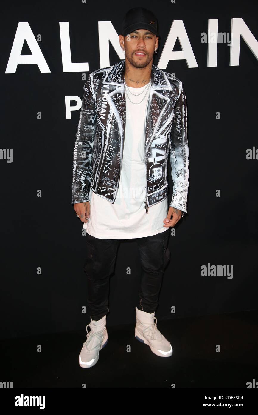 Neymar Jr attending the Louis Vuitton Men Menswear Fall/Winter 2018-2019  show as part of Paris fashion week in Paris, France on January 18, 2018.  Photo by Jerome Domine/ABACAPRESS.COM Stock Photo - Alamy