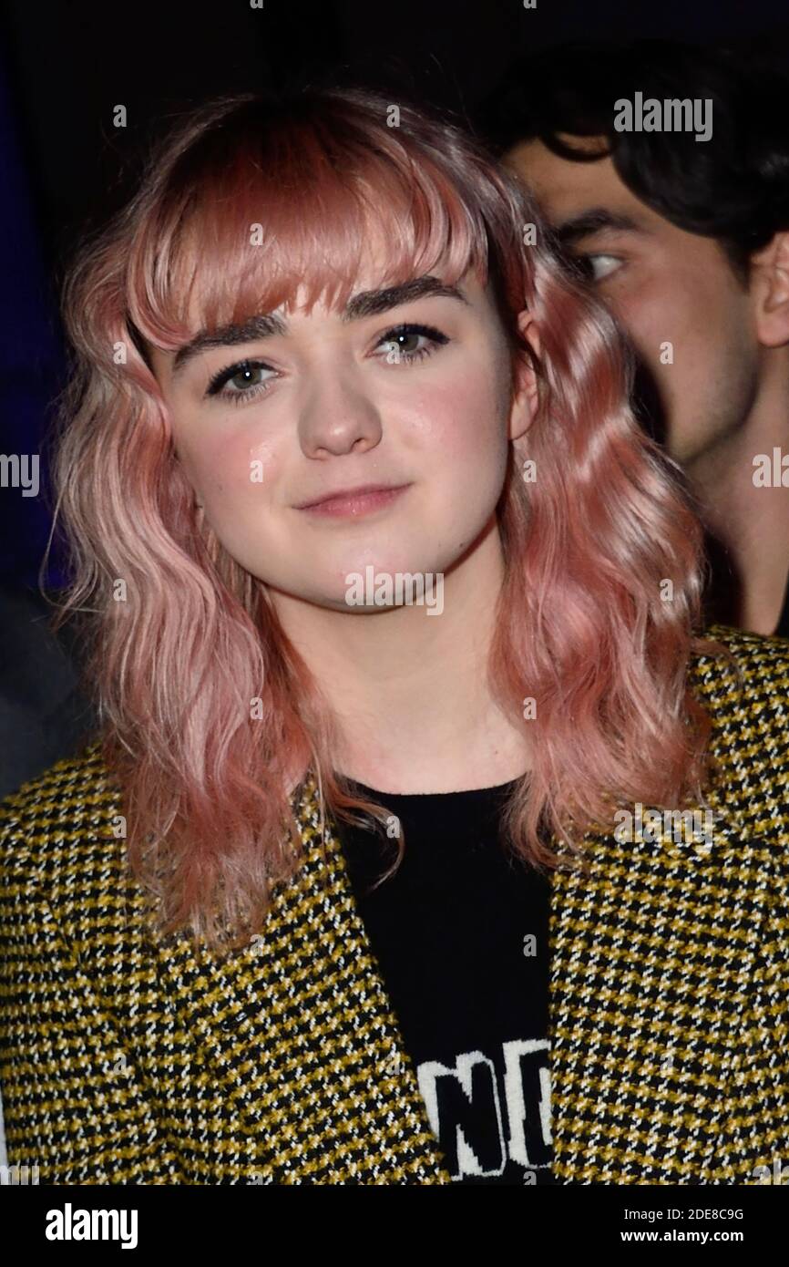 Maisie Williams attending the Paul Smith Menswear Fall/Winter 2019-2020