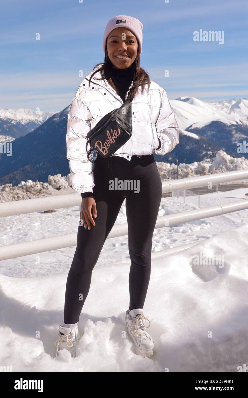 Maeva El Aroussi lors du photocall de la serie Un Si Grand Soleil au 21e  Festival des Creations Televisuelles de Luchon a Luchon, France, le 9  Fevrier 2019. Photo by Julien ReynaudAPS-MediasABACAPRESS.COM