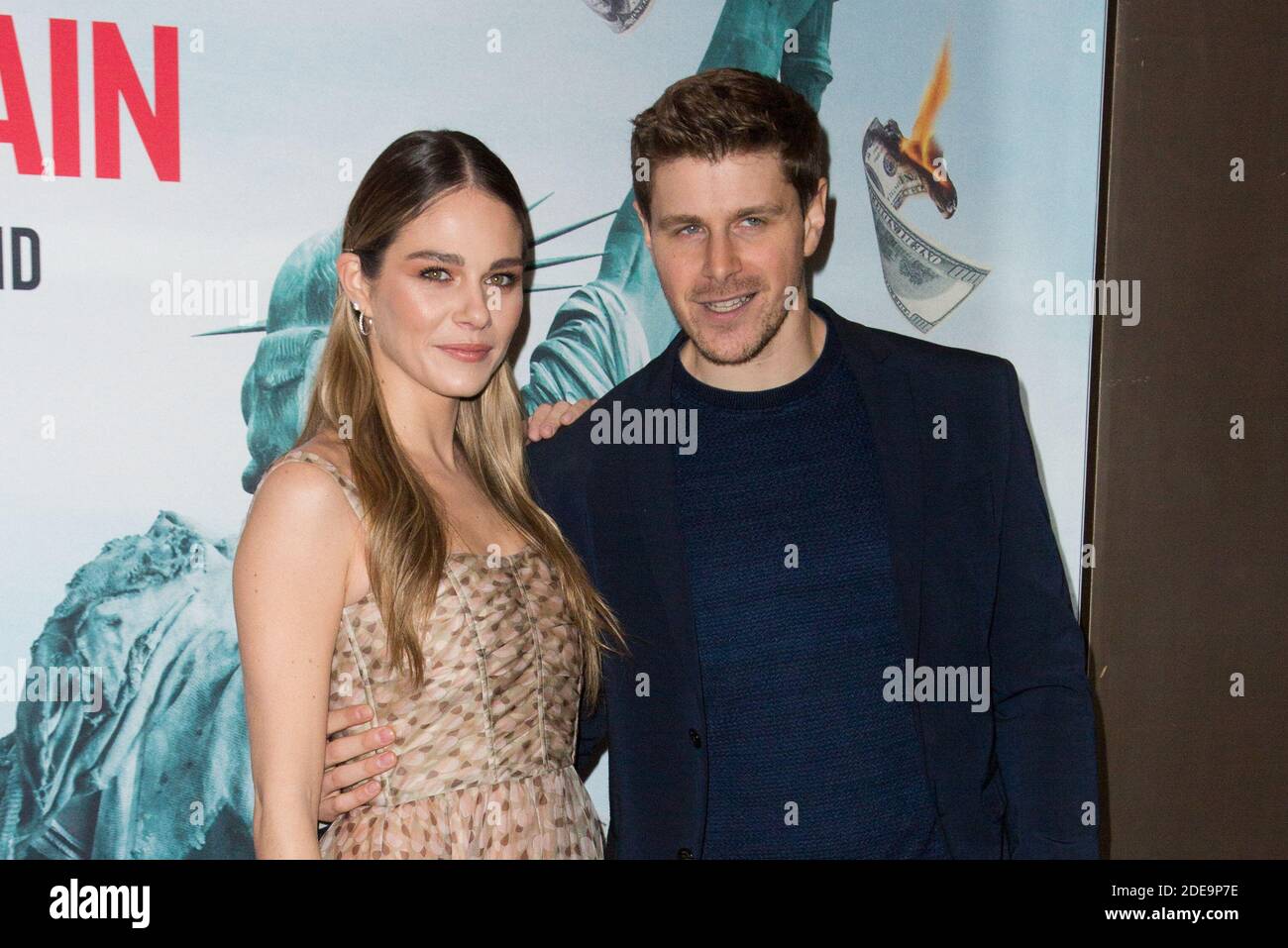 Maripier Morin, Alexandre Landry attends La chute de l'empire American