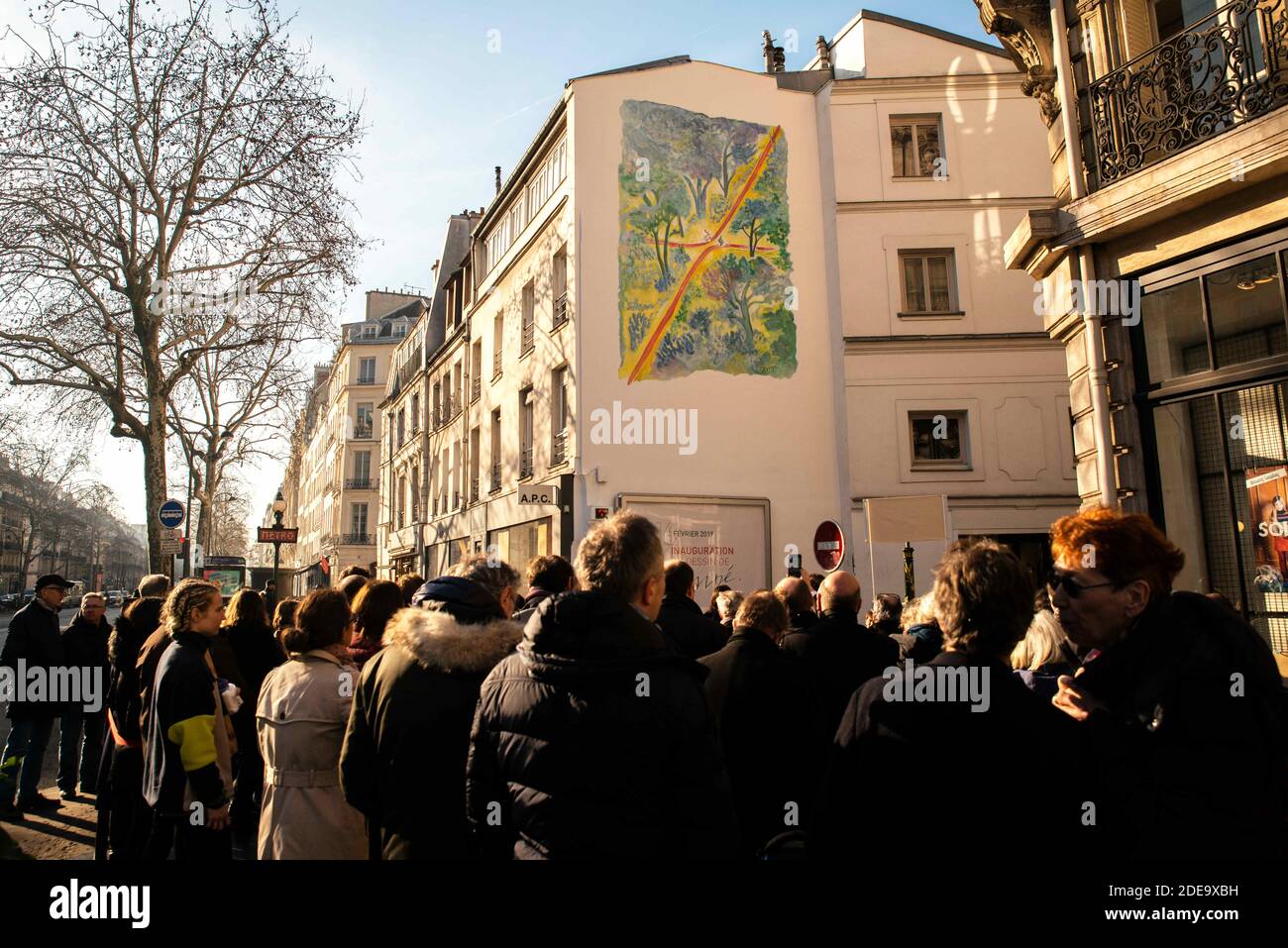 A wall fresco from a artwork of artist Jean-Jacques Sempe is seen at the crossing of Boulevard des Filles du Calvaire and Rue Froissard, 3rd District of Paris, France, Febuary 16, 2019. Photo by Denis Prezat/Avenir Pictures/ABACAPRESS.COM Stock Photo