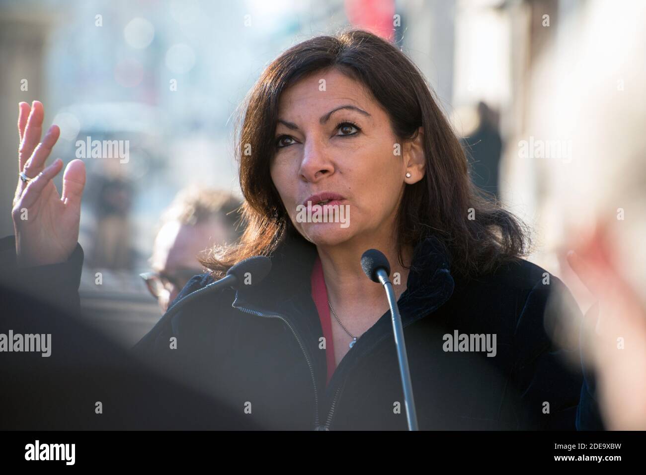 Mayor of Paris Anne Hidalgo unveils a wall fresco from a artwork of artist Jean-Jacques Sempe who painted the wall, at the crossing of Boulevard des Filles du Calvaire and Rue Froissard, 3rd District of Paris, France, Febuary 16, 2019. Photo by Denis PrezatAvenir Pictures/ABACAPRESS.COM Stock Photo